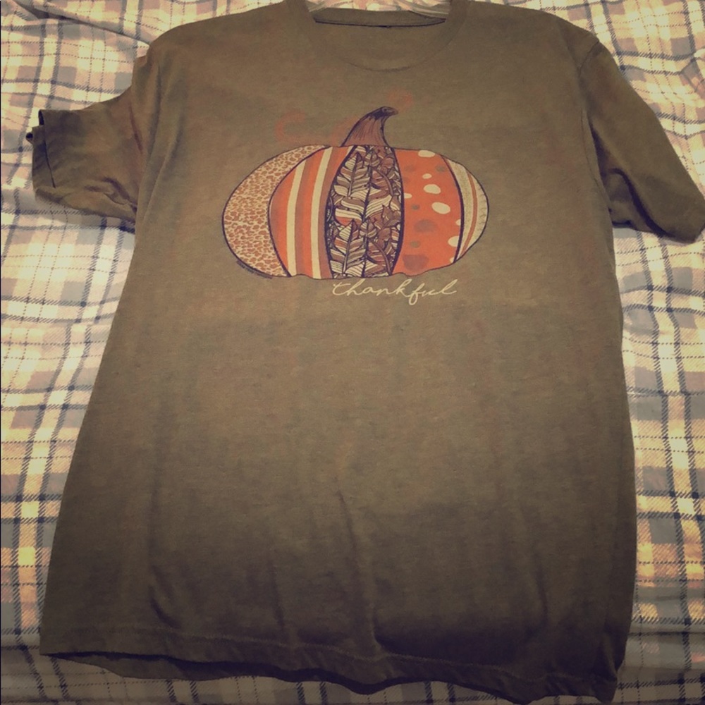 Short sleeve shirt